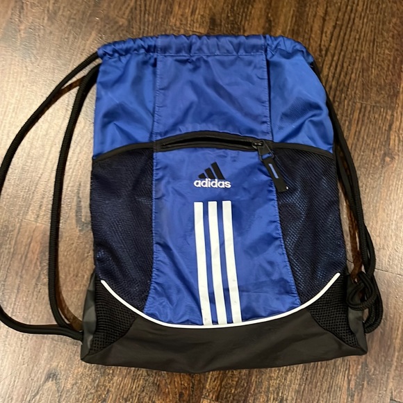 Adidas drawstring backpack - Picture 1 of 3